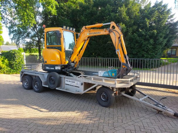 Hyundai R25 Hyundai 2.5ton graafmachine