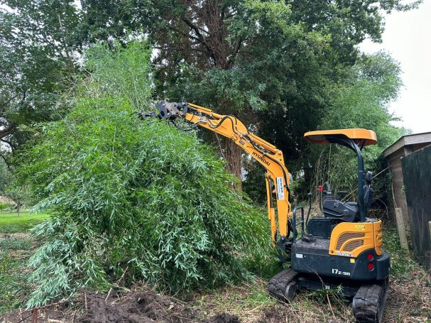 Hyundai R17 1800kg graafmachine